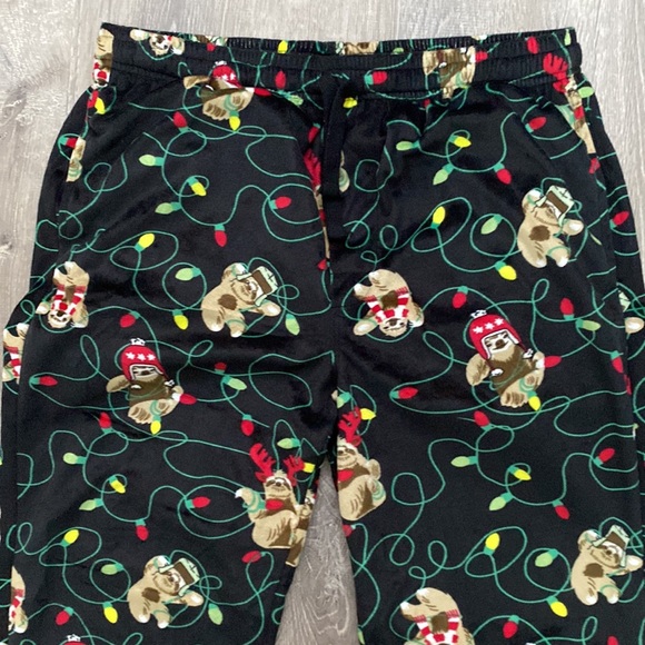Christmas Pajamas with Sloths on them Size Large - Picture 5 of 6